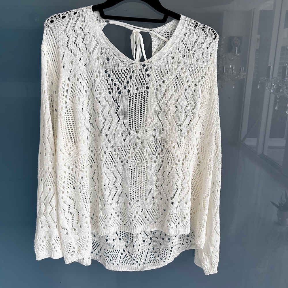 New white knit top-M